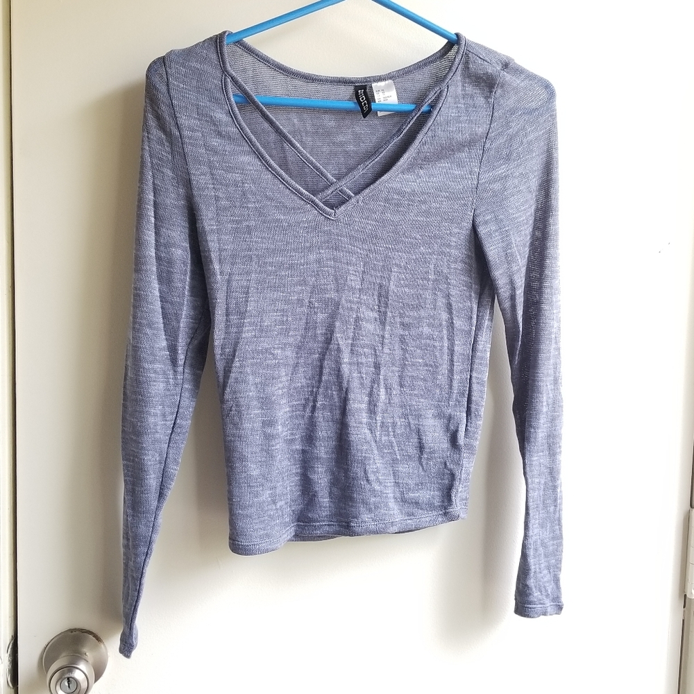 H&M slate blue/gray criss cross long sleeved shirt